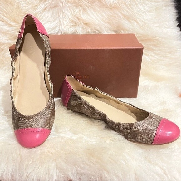 Coach Callie Signature Logo Red Leather & Khaki Fabric Ballet Flat Size 7.5 - Picture 1 of 9